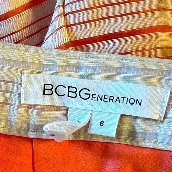 BCBGeneration Women's Pleated A-Line Flared Casual Mini Skirt, Sz 6 - Picture 3 of 3